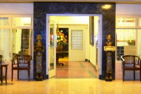 Srikandi Guesthouse Malang Exteriör bild